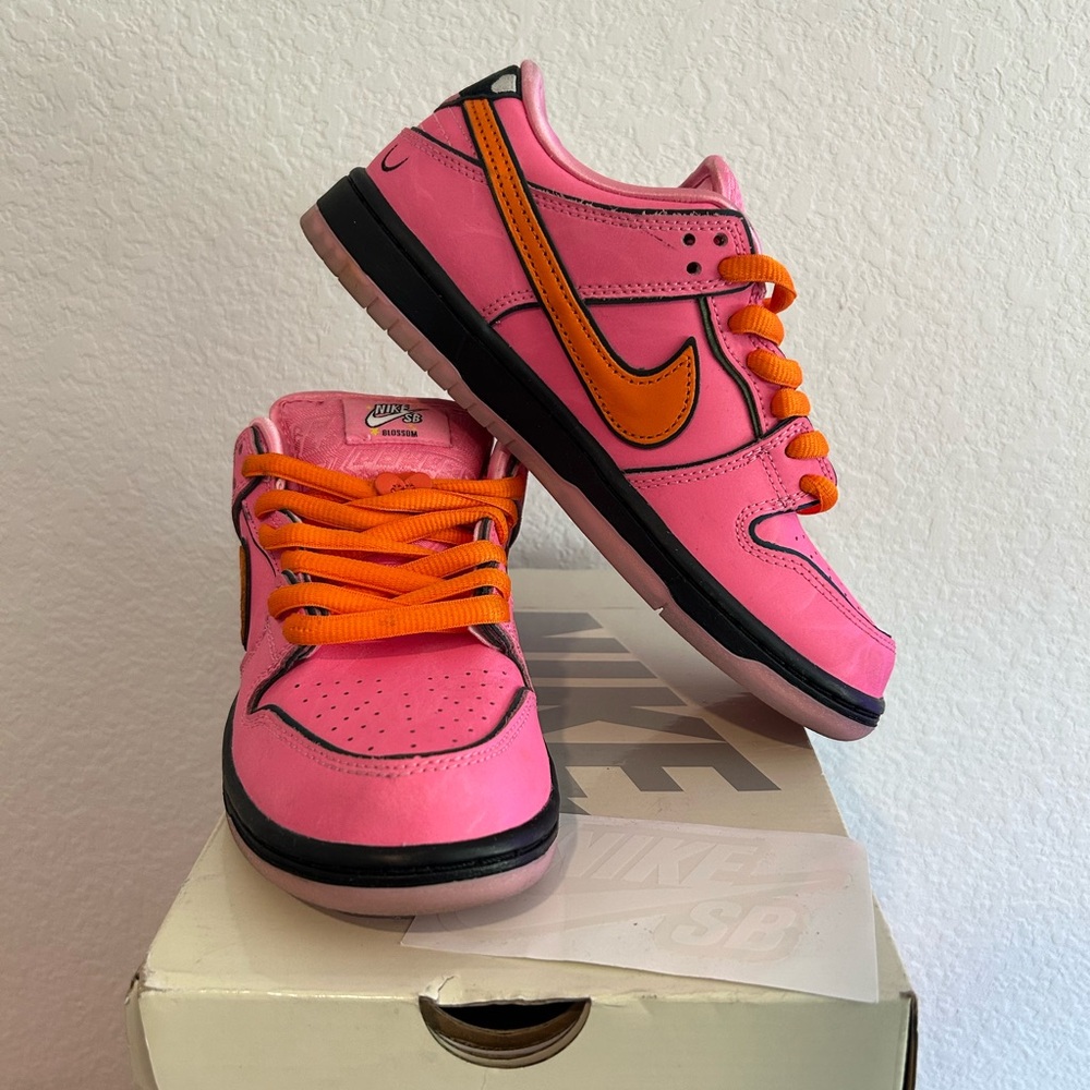 Nike SB Dunk Low Powerpuff “Blossom” Size 5
